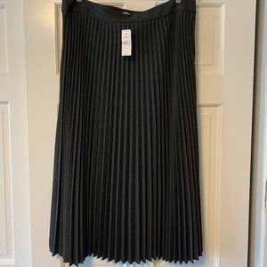 Loft pleated skirt
